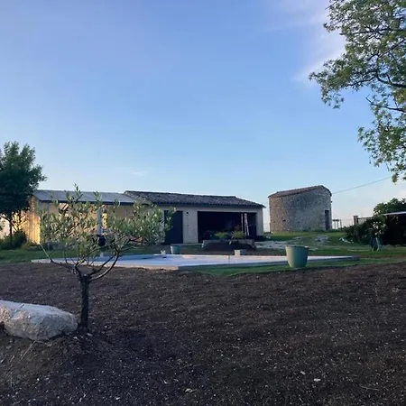 Le Moulin De La Garde